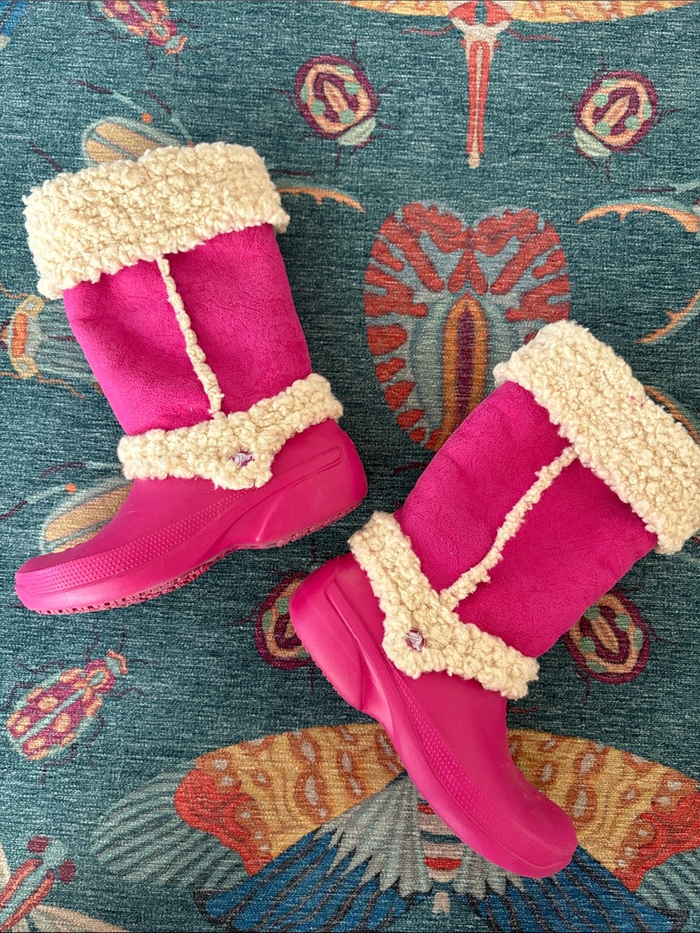 Crocs Nadia hot pink snow boots 6 💕